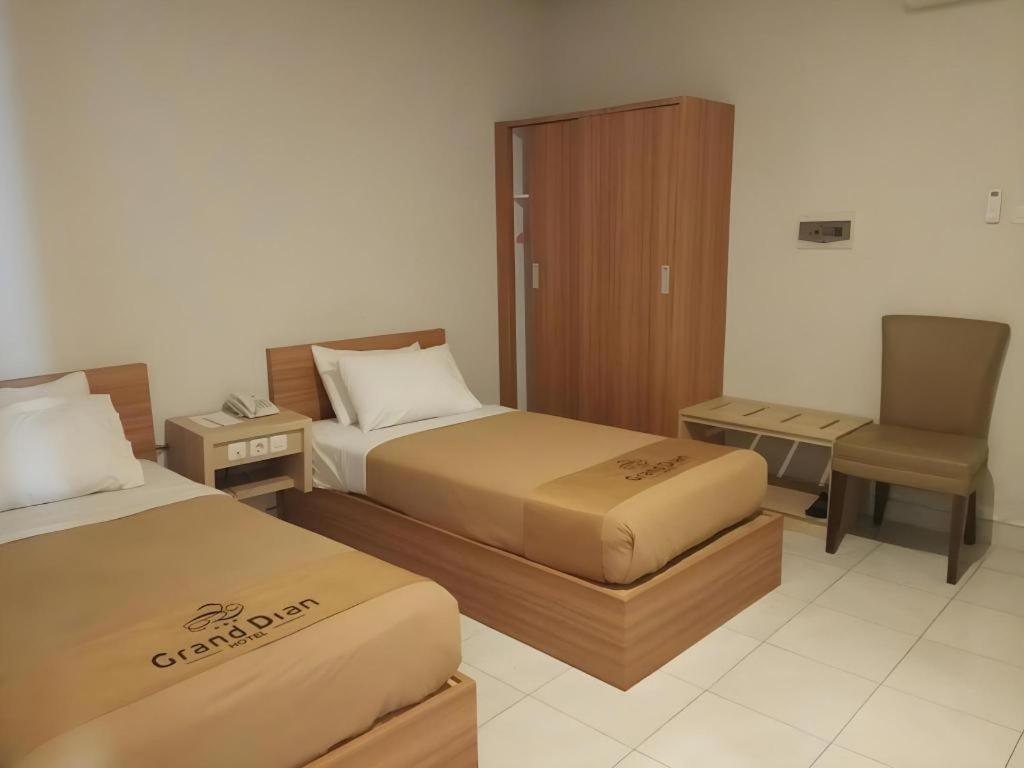 Grand Dian Hotel Slawi Тегал Экстерьер фото