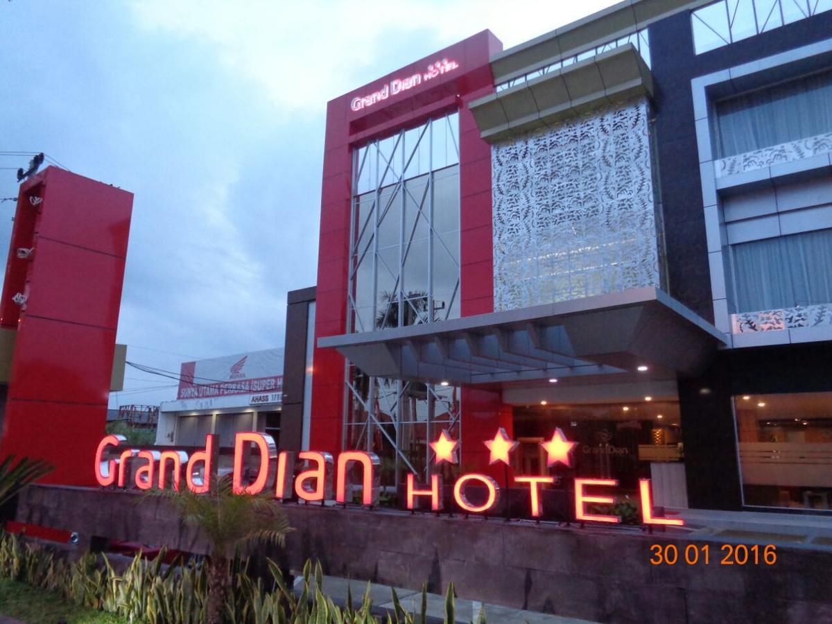 Grand Dian Hotel Slawi Тегал Экстерьер фото